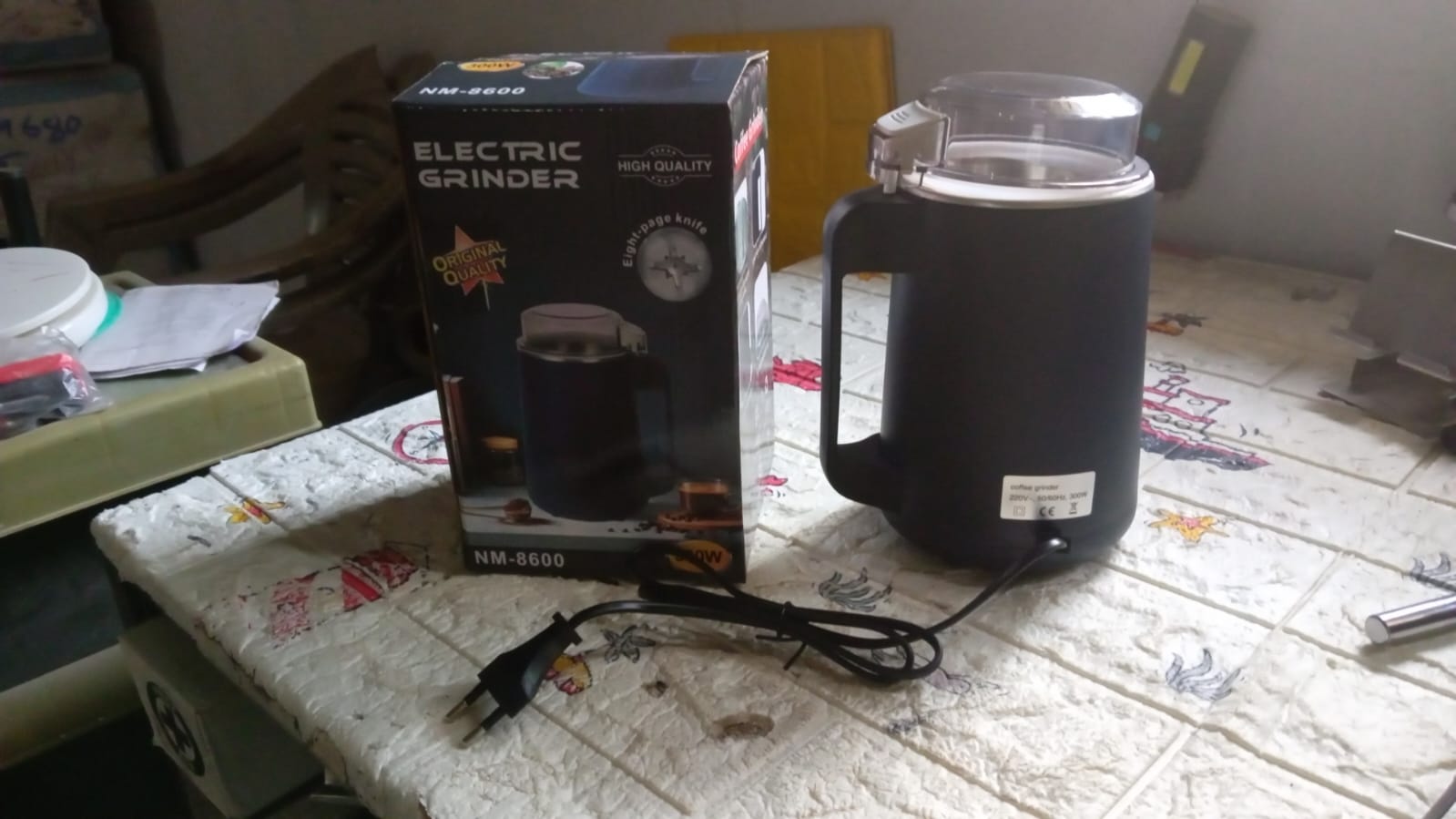 5846 Eletric Coffee Powder Grinding Machine, Stainless Steel Electric Spice Grinder Fine Powder, Multifunctional Powder Grinder for Kitchen, Coffee Grinder Machine for Home (300 Watt) 5846 Eletric Coffee Powder Grinding Machine, Stainless Steel Electric Spice Grinder Fine Powder, Multifunctional Powder Grinder for Kitchen, Coffee Grinder Machine for Home (300 Watt)